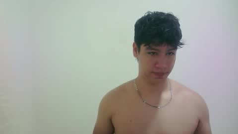 zeus_183 online show from March 4, 12:16 am