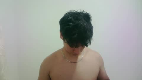 zeus_183 online show from March 29, 1:27 am