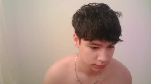 zeus_183 online show from May 8, 1:49 pm