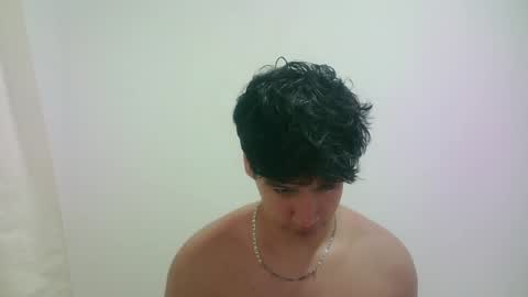 zeus_183 online show from May 19, 10:54 am
