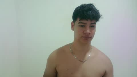 zeus_183 online show from June 5, 2:51 am