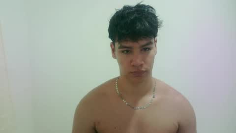zeus_183 online show from June 8, 4:13 am