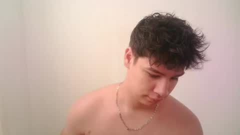 zeus_183 online show from June 21, 8:22 pm