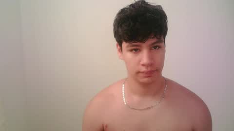 zeus_183 online show from July 2, 7:31 pm