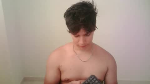 zeus_183 online show from July 11, 8:44 pm