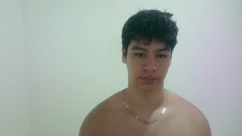 zeus_183 online show from July 14, 10:21 am