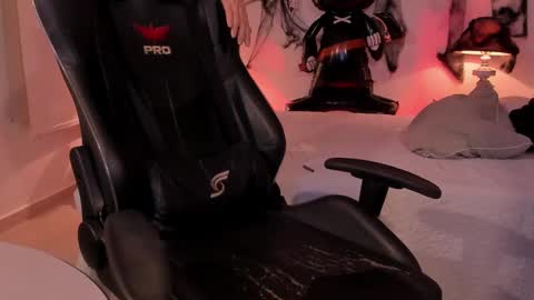 zeus_blaze online show from October 4, 7:06 am