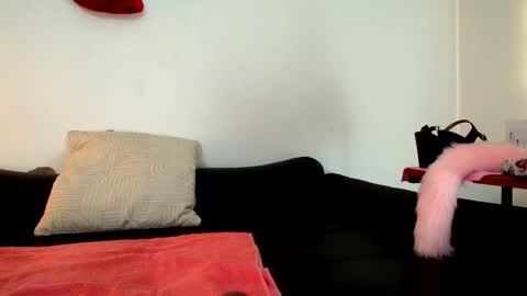 Snapshot of zeus_millers chatting on December 9, 9:48 pm zeus_millers online show from December 9, 9:48 pm