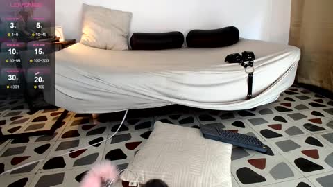 Snapshot of zeus_millers chatting on January 23, 7:18 pm zeus_millers online show from January 23, 7:18 pm