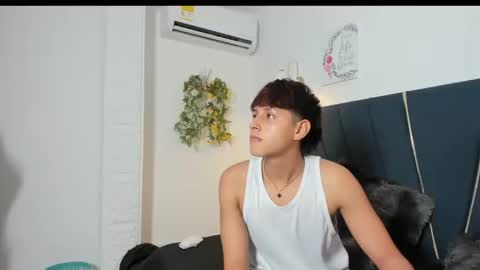 zeusapollofuck online show from September 13, 10:42 pm