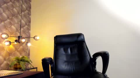 zeus online show from December 29, 10:14 pm