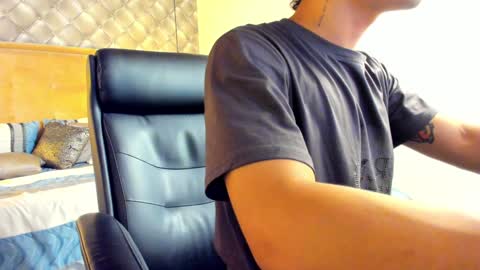 zeus online show from December 31, 5:11 am