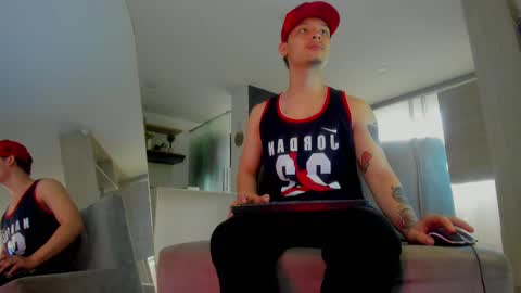 zeus online show from September 30, 6:13 pm