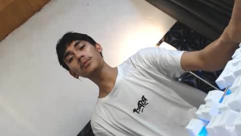 Snapshot of zevierbalte chatting on January 21, 2:11 am zavier skinny asian online show from January 21, 2:11 am