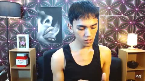 Snapshot of zevierbalte chatting on February 26, 8:00 pm zavier skinny asian online show from February 26, 8:00 pm