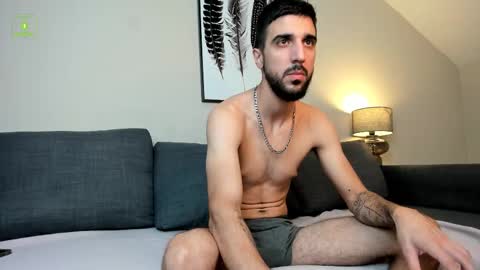 ZEYN online show from September 16, 5:19 am