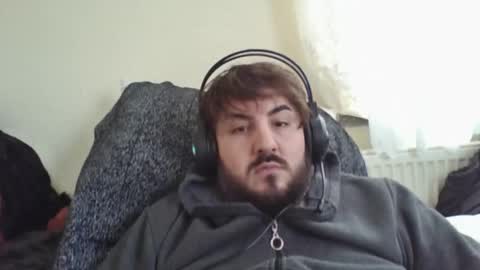 Snapshot of zh1nasah chatting on March 27, 8:26 am zH1NaSaH online show from March 27, 8:26 am