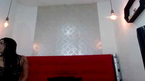 ZHAMIRA  ANDRES online show from January 28, 8:36 pm