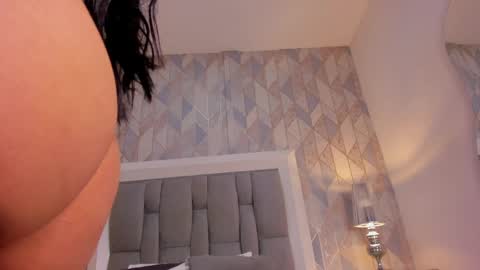 zharia_lux25 online show from June 6, 11:37 am