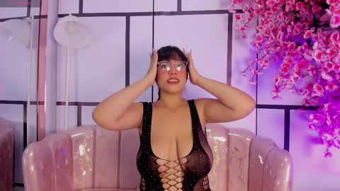 Zharo  online show from November 24, 11:43 am