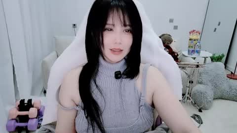 Snapshot of zhen0 chatting on March 23, 6:45 pm zhen online show from March 23, 6:45 pm