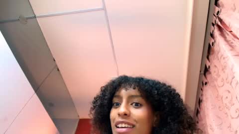 Zia Green online show from December 7, 5:20 pm