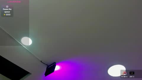 Snapshot of ziamiller chatting on September 30, 11:26 am zia online show from September 30, 11:26 am