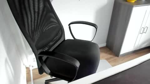 ziemlichflutschig online show from September 21, 1:57 pm