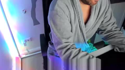 ziemlichflutschig online show from October 2, 9:22 pm