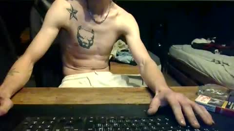 Snapshot of zimering123728170 chatting on December 18, 10:16 pm zimering123728170 online show from December 18, 10:16 pm