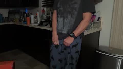 Snapshot of zimmy22 chatting on January 13, 12:21 pm Zimmy22 online show from January 13, 12:21 pm