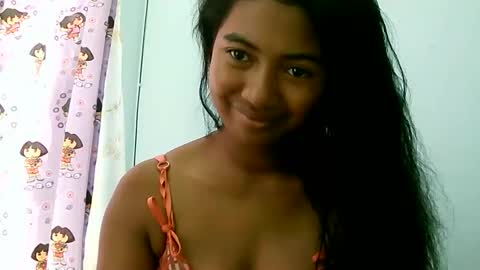 Snapshot of zina479102 chatting on April 17, 6:16 am elly online show from April 17, 6:16 am