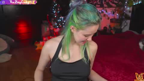 Snapshot of ziny_cosky chatting on December 23, 2:53 am Ziny Cosky online show from December 23, 2:53 am