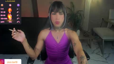 Snapshot of zion__lee chatting on February 22, 8:51 pm Zion online show from February 22, 8:51 pm