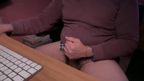 Snapshot of ziotano_98 chatting on December 14, 2:42 pm Mauro online show from December 14, 2:42 pm