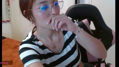Snapshot of zoe731356 chatting on June 11, 9:02 pm zoe731356 online show from June 11, 9:02 pm