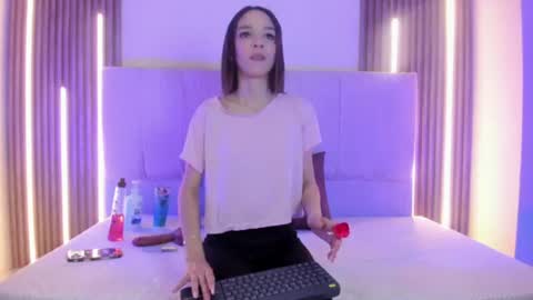 Zoe online show from July 2, 4:18 am