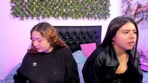 Zoe And Valeria online show from June 2, 2:30 pm