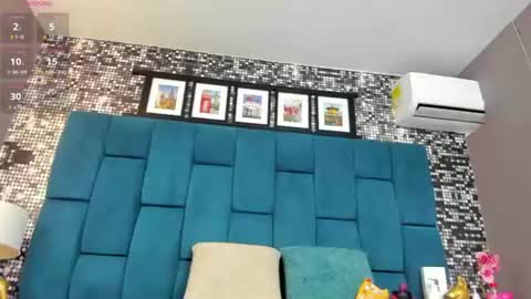 Snapshot of zoe_blosson chatting on July 15, 7:30 pm zoe_blosson online show from July 15, 7:30 pm
