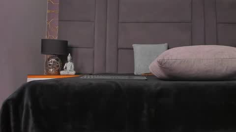 Snapshot of zoe_blosson chatting on July 31, 11:31 am zoe_blosson online show from July 31, 11:31 am