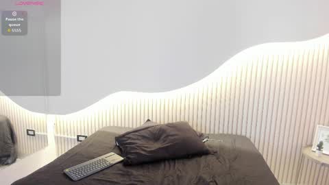 zoe_blunt_one online show from March 27, 11:54 am