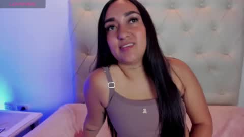 zoe_cb1 online show from September 17, 3:35 pm