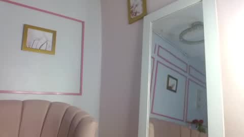 Snapshot of zoe_ch_ chatting on March 2, 1:15 am zoe_ch_ online show from March 2, 1:15 am