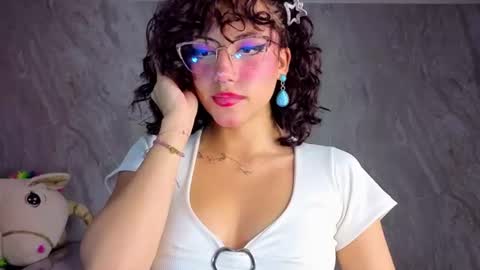 Snapshot of zoe_ch_ chatting on June 20, 3:20 am zoe_ch_ online show from June 20, 3:20 am