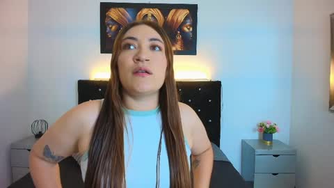 Snapshot of zoe_clarck_ chatting on May 13, 12:02 pm zoe_clarck_ online show from May 13, 12:02 pm
