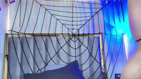 Zoe online show from October 7, 1:08 pm