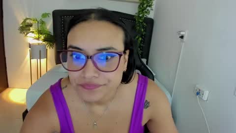 Zoe  online show from December 29, 3:24 pm
