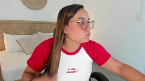 Zoe  online show from June 23, 12:36 pm