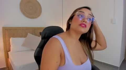 Zoe  online show from July 15, 12:21 pm