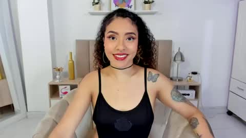 Snapshot of zoe_gruber chatting on June 28, 11:11 pm Zoe Gruber online show from June 28, 11:11 pm